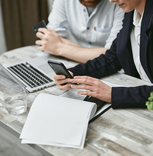 BTC 8.4 Lirvellis illustrazione del team di supporto